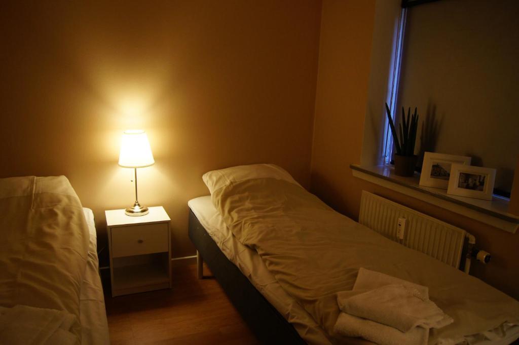 Hotel Radhuskroen Frederikssund Zimmer foto